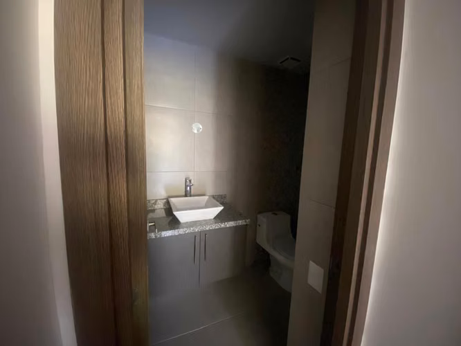  SE ALQUILA APARTAMENTO ATLOFT TUSCANIA Zaragoza, La Libertad, Con vista a la Laguna Características: 102.82 m² de const - Imagen 5