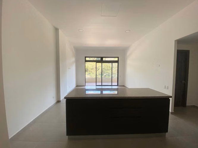  SE ALQUILA APARTAMENTO ATLOFT TUSCANIA Zaragoza, La Libertad, Con vista a la Laguna Características: 102.82 m² de const - Imagen 6
