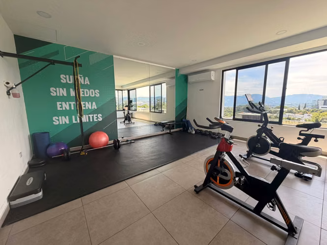 APARTAMENTO EN VENTA EN COLONIA ESCALON | VISTA AL VOLCAN - Imagen 18
