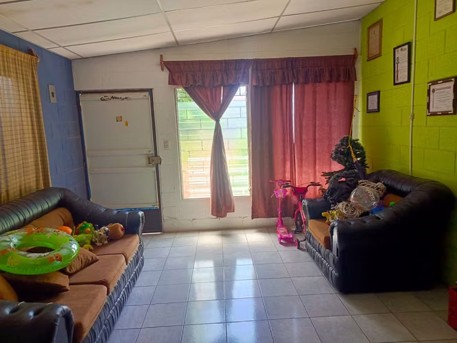 VILLA LINDA QUEZALTEPEQUE Casa c/ Garage - Imagen 3