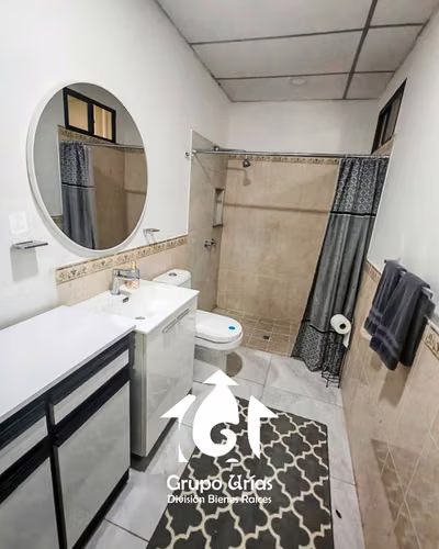 SE ALQUILA CASA COMPLETAMENTE AMUEBLADA - SANTA ELENA