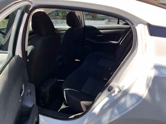 VENDO NISSAN SENTRA SV 2021