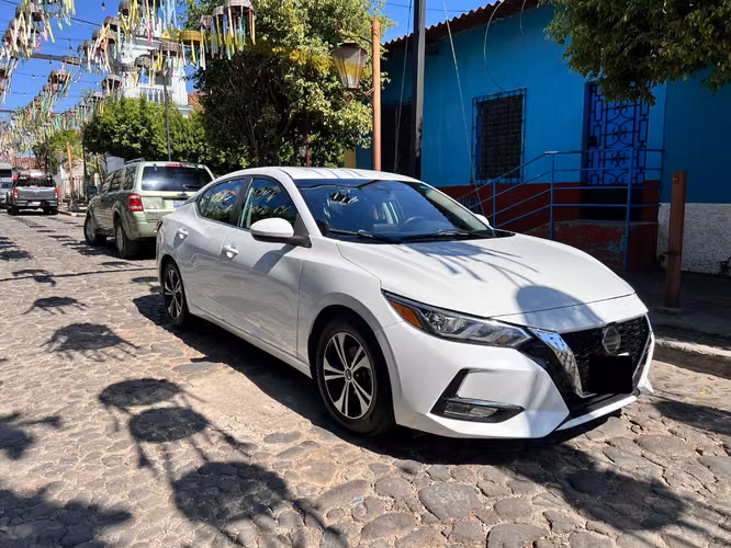 VENDO NISSAN SENTRA SV 2021