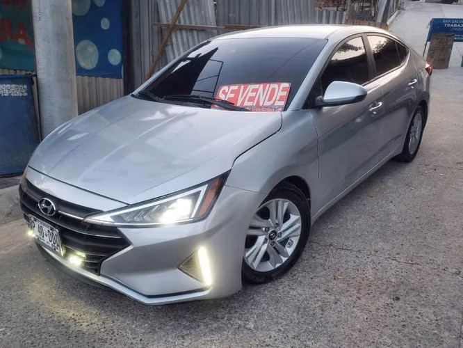Hyundai Elantra - Imagen 3