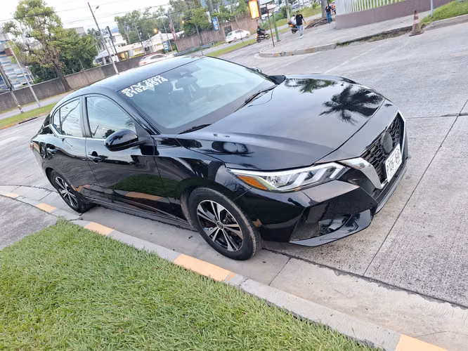 Nissan sentra 2022 - Imagen 3