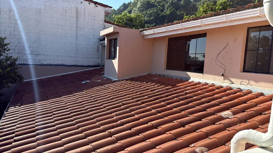 VENTA CASA ANTIGUO CUSCATLAN RES. CUMBRES DE LA ESMERALDA - Imagen 17