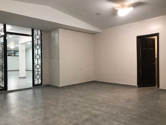 Vendo hermosa y amplia casa en Santa Tecla!!, zona Parque San Martín, excelente ubicación  