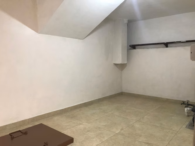 Vendo hermosa y amplia casa en Santa Tecla!!, zona Parque San Martín, excelente ubicación  