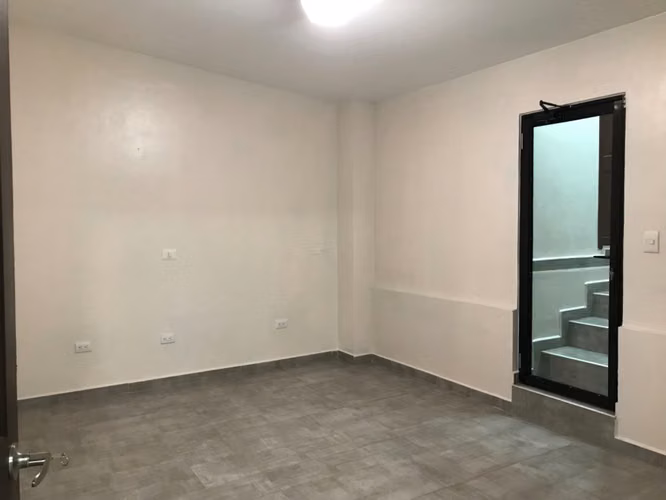 Vendo hermosa y amplia casa en Santa Tecla!!, zona Parque San Martín, excelente ubicación  
