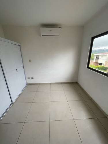 Las Pergolas venta de casa