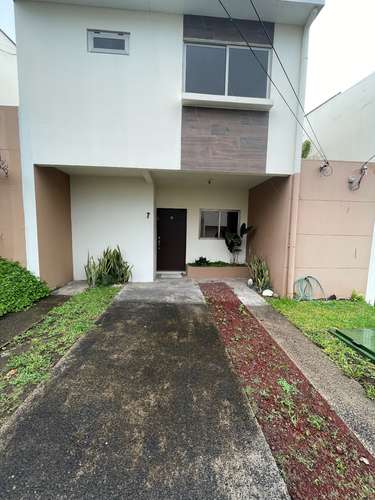 Las Pergolas venta de casa