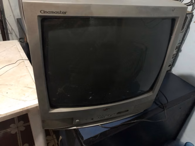 Vendo televisor para reparación o para repuesto