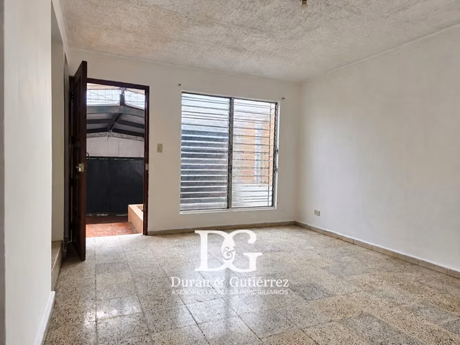 ALQUILO CASA EN LA SAN LUIS (NO PRIVADO) - Imagen 7