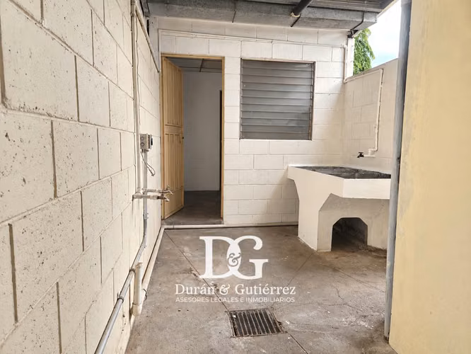 ALQUILO CASA EN LA SAN LUIS (NO PRIVADO) - Imagen 13