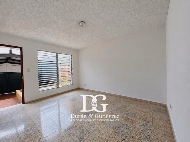 ALQUILO CASA EN LA SAN LUIS (NO PRIVADO) - Imagen 6