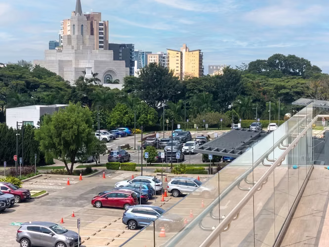 A estrenar en Alquiler Apto. 4 hab| 159 m2 | Vista Volcán | $2610.