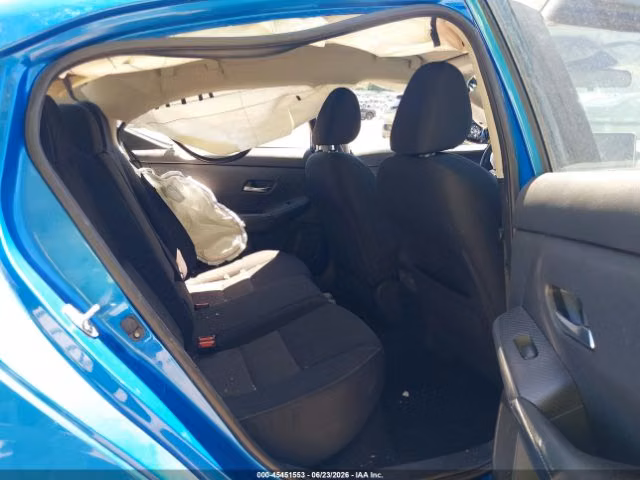 NISSAN SENTRA SV 2022 - Imagen 8