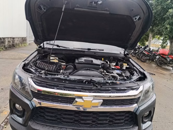 Vendo Chevrolet colorado comprado en agencia 