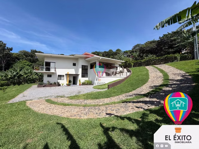 I SELL LUXURY HOUSE IN JUAYUA, SONSONATE