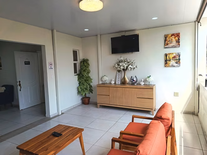 CASA EN VENTA EN COLONIA SAN BENITO IDEAL PARA INVERSIÓN - Imagen 4