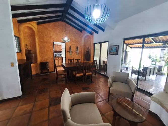ESCALON PRIVADO VENTA $395,000 CASA UN NIVEL - Imagen 4