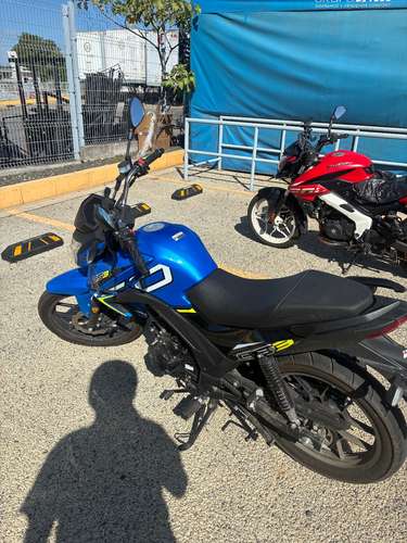 Moto AKT completamente nueva 150 