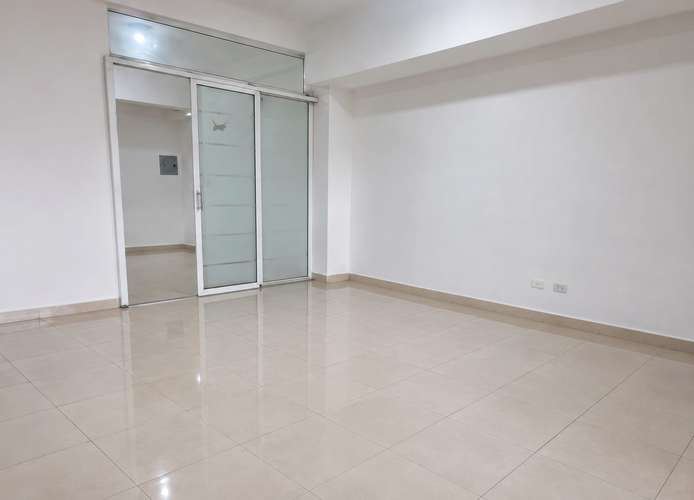 LOCAL 50M2 FERIA ROSA ALQUILER $725 MAS IVA - Imagen 3