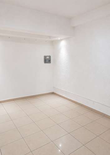 LOCAL 50M2 FERIA ROSA ALQUILER $725 MAS IVA - Imagen 5