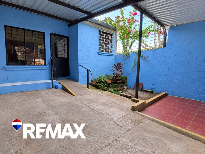 CASA EN VENTA EN RESIDENCIAL BELLA VISTA , UBICADA SOBRE CALLE PRINCIPAL  - Imagen 2