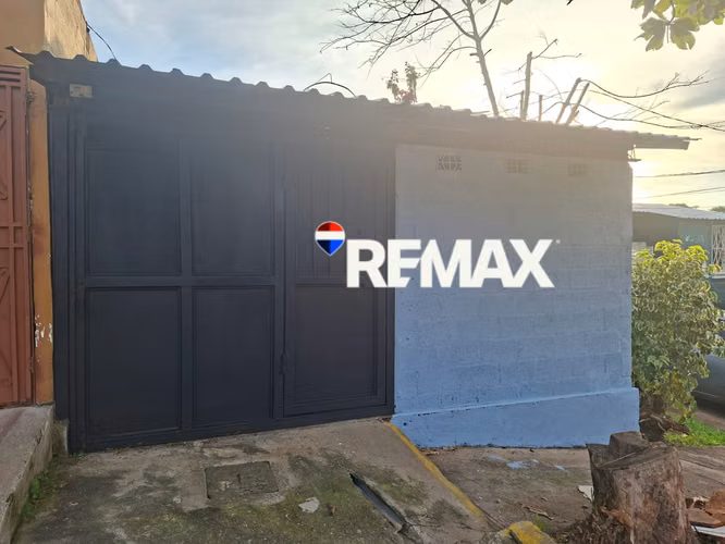 HOUSE FOR SALE IN BEAUTIFUL RESIDENTIAL VIEW, LOCATED ON MAIN STREET