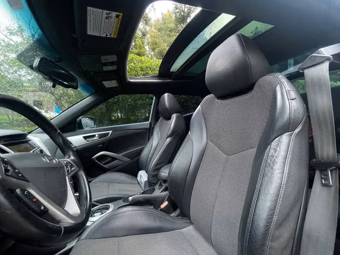 Hyundai Veloster 2016 1.6L - Imagen 6