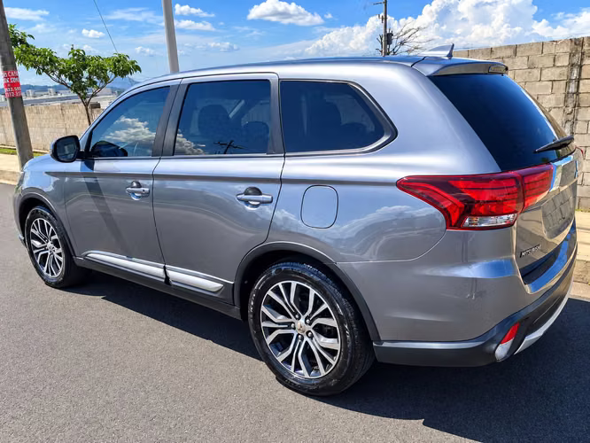 Mitsubishi Outlander  - Imagen 2