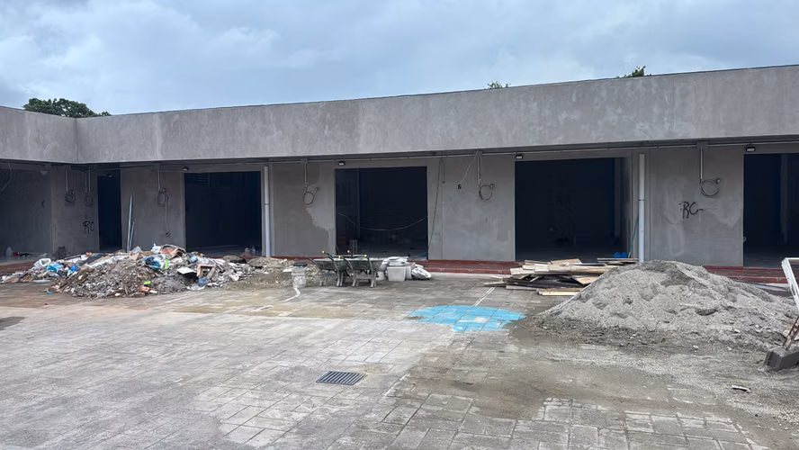 17 Locales Comerciales Santa Tecla / Bodegas - Imagen 4
