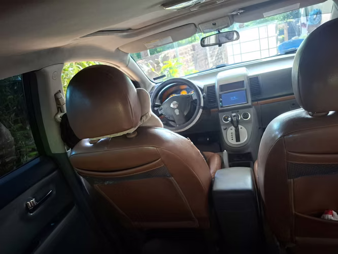 Nissan Sentra 2008