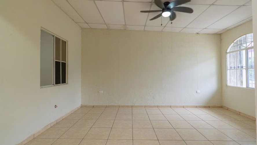 CASA EN VENTA — COMUNIDAD CERRADA · CIUDAD VERSAILLES -SAN JUAN OPICO - Imagen 7