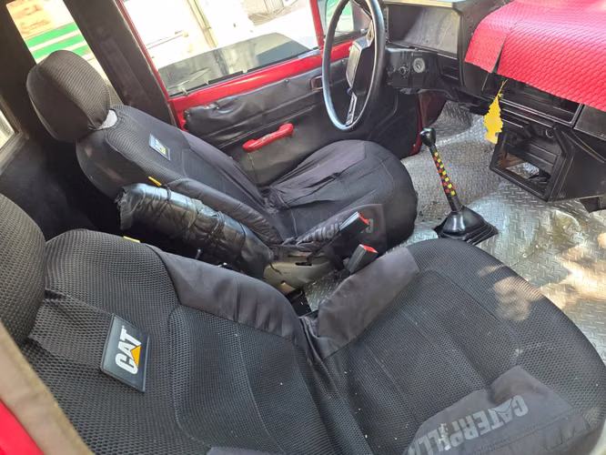 Toyota hilux 86 diesel 