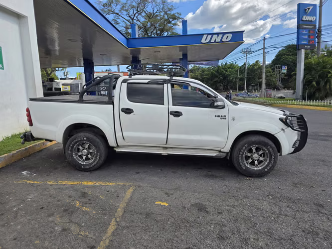 Toyota hilux 2008 