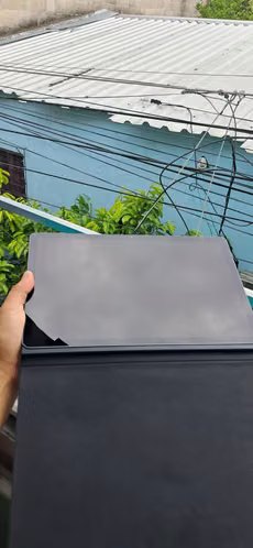 Cambio o vendo tablet Samsung S10 lite nueva en buen estado sin fallas ni detalles funcionando al 100 con todos sus acce