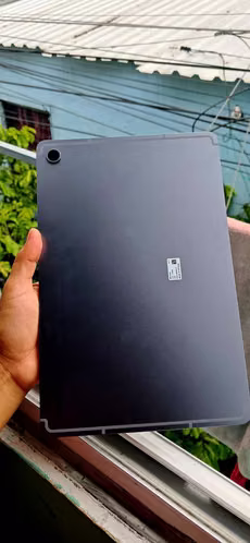 Cambio o vendo tablet Samsung S10 lite nueva en buen estado sin fallas ni detalles funcionando al 100 con todos sus acce