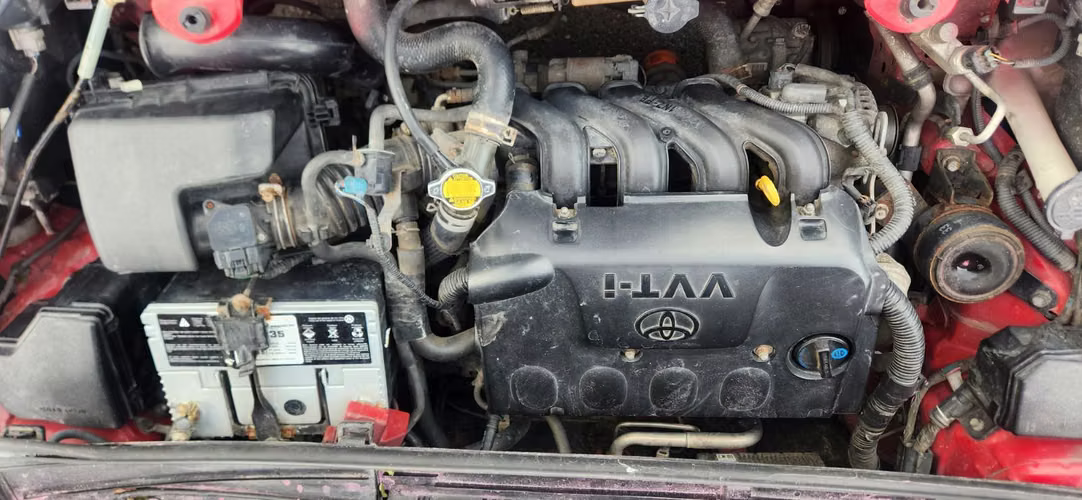 Toyota yaris 2013 automatico atf motor 1.5 ecodrive CD AUX aire polarizado acepto auto a cuenta 
