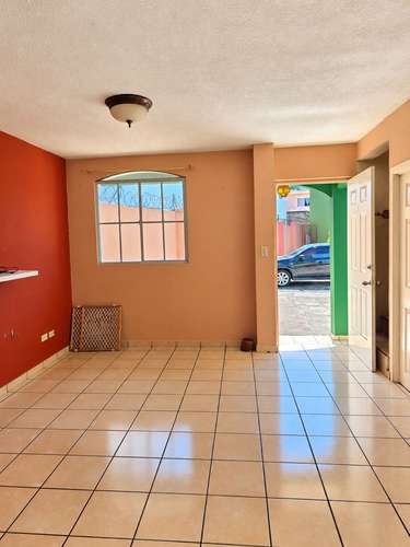 CASA EN VENTA EN RESIDENCIAL PRIVADA VILLA AMAPOLAS, LOURDES - Imagen 4