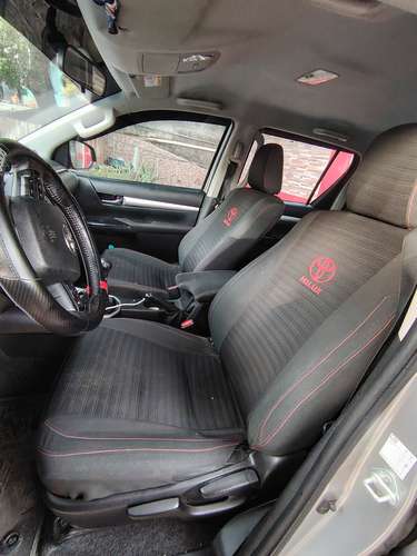 Toyota hilux 2021