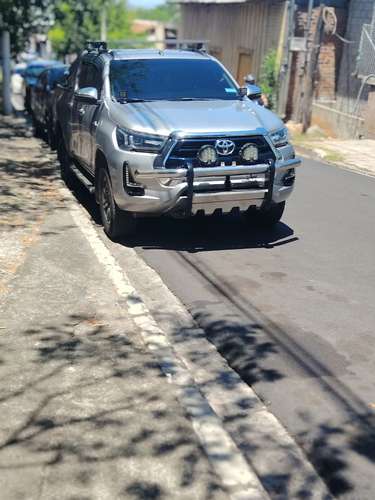 Toyota hilux 2021