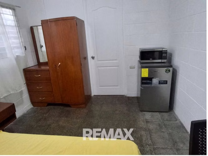 Apartamento amueblado tipo studio en alquiler - Imagen 2