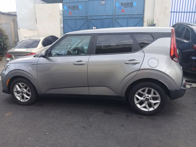 Kia Soul wagon año 2022 - Imagen 3