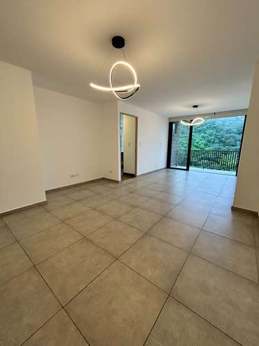 Apartamento vacío en ALQUILER en Torre Artea II  Nuevo Cuscatlán