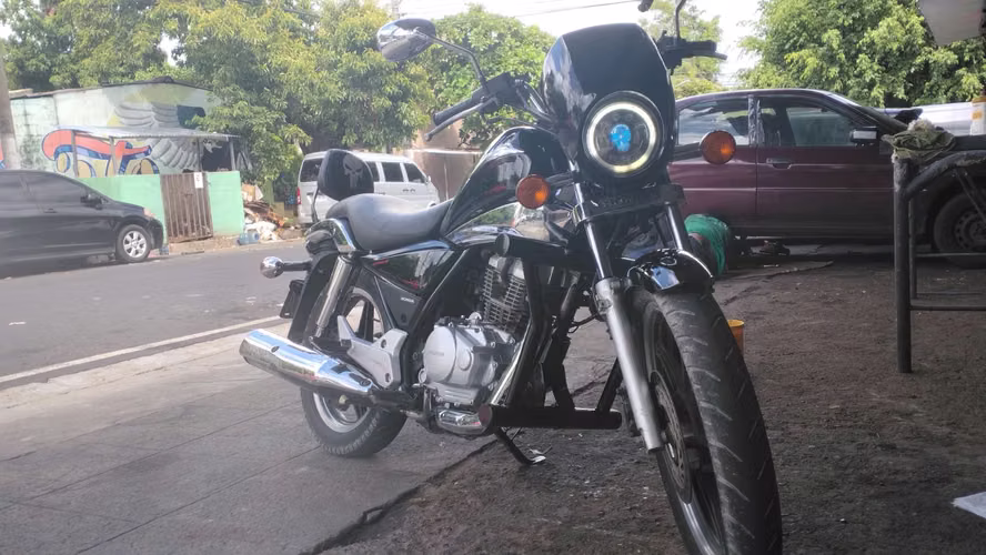 HONDA SHADOW 150 