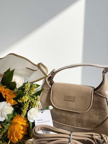 Bolso elegante y juvenil 