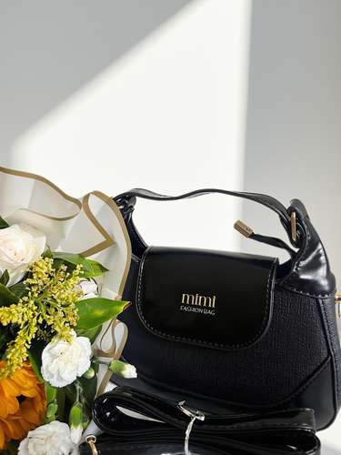 Bolso elegante y juvenil 