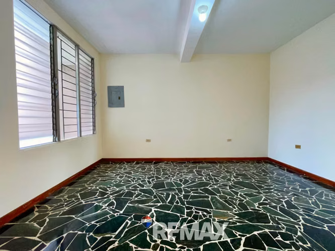RESIDENTIAL SAN JOSÉ-124; HOUSE FOR RENT-124; Z. BLVD. CONSTITUTION-124; 200 M FROM THE SAVIOR OF T